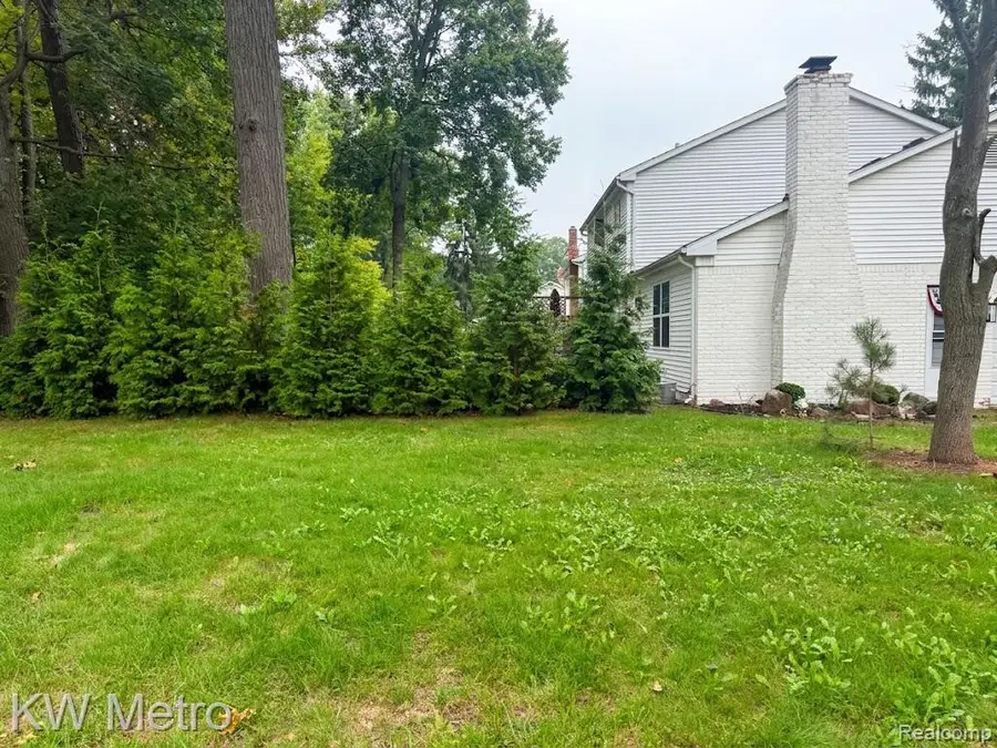 1476 Chanticlair Circle, Wixom, MI 48393 - #3
