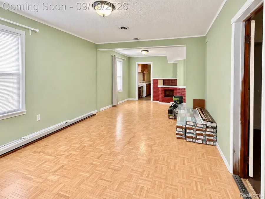 2388 Zinow Street, Hamtramck, MI 48212 - #2