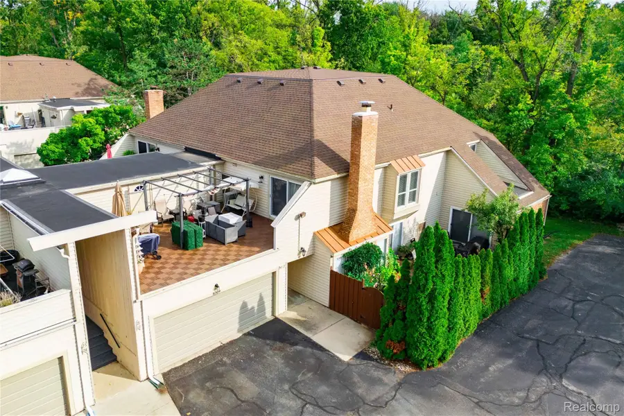8309 Colony Drive #22, Grosse Ile, MI 48138 - #2