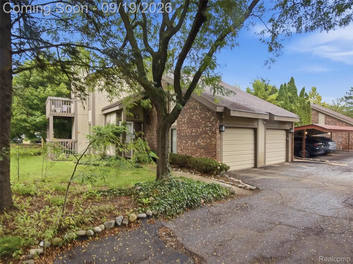 7351 Brynmawr Drive, West Bloomfield, MI 48322 - #1