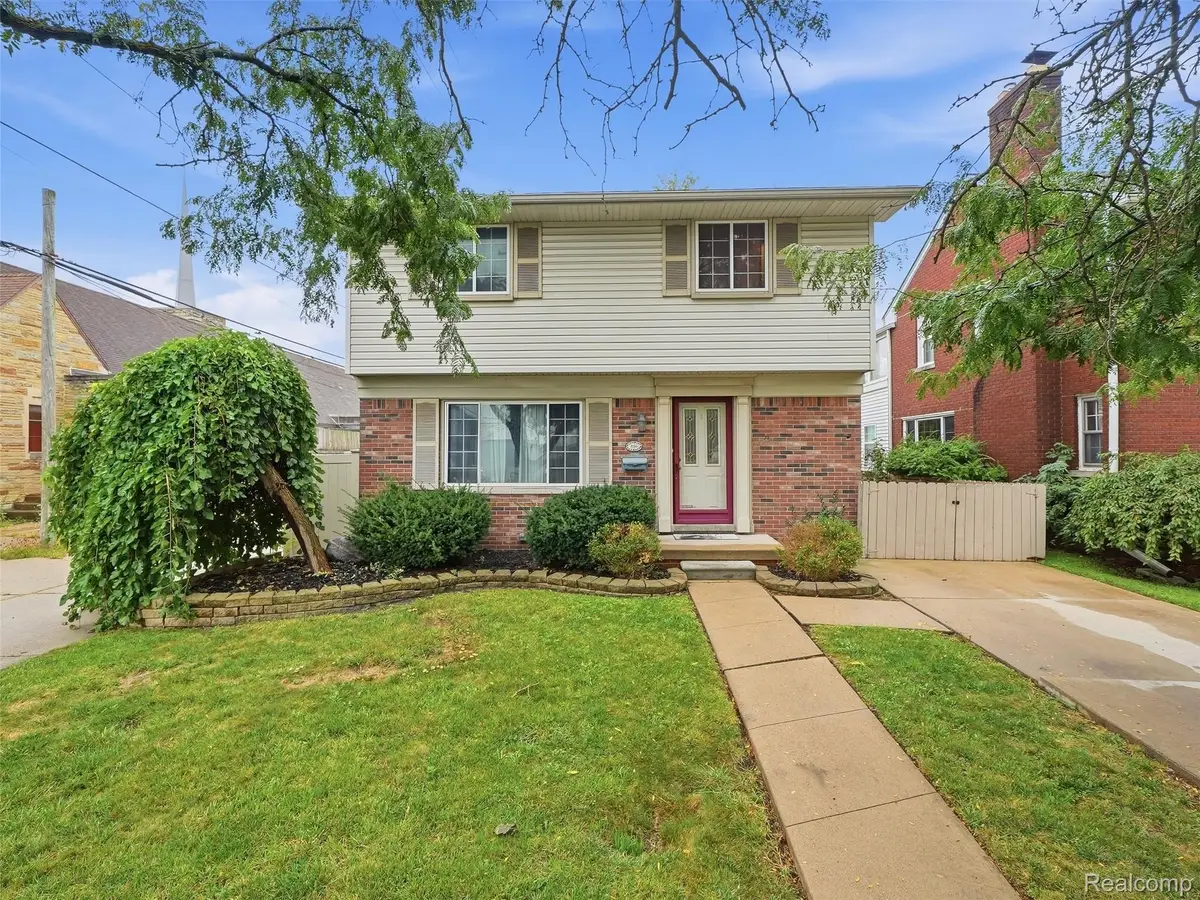 1890 21st Street, Wyandotte, MI 48192 - #1