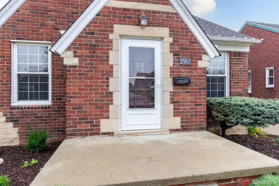 2963 22nd Street, Wyandotte, MI 48192 - #3