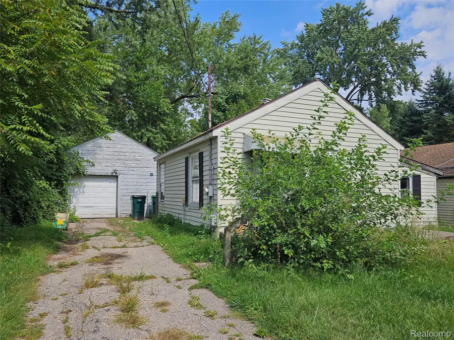 1334 Marquette Street, Lansing, MI 48906 - #2