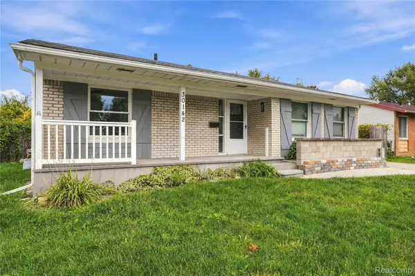30142 Jamestown Street, Romulus, MI 48174