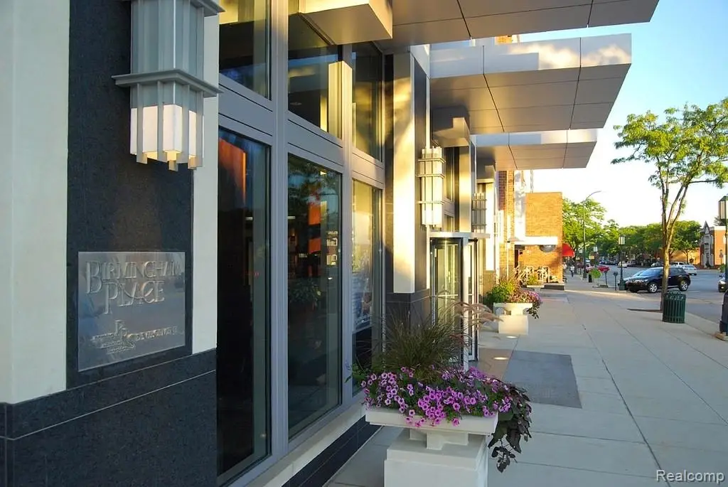 411 S Old Woodward Avenue #529, Birmingham, MI 48009 - #1