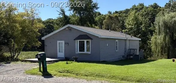 17120 Southport Drive, Holly, MI 48442