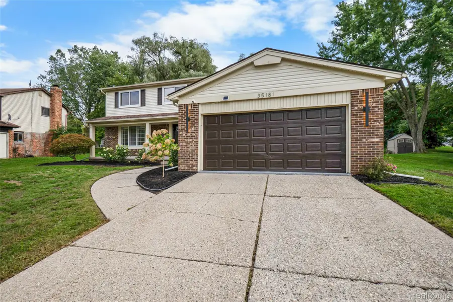 35181 Valley Forge Drive, Farmington Hills, MI 48331 - #3