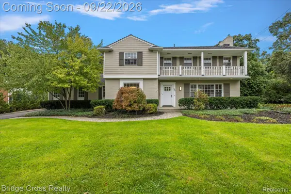 330 N Cranbrook Cross Road, BloomfieldHills, MI 48301
