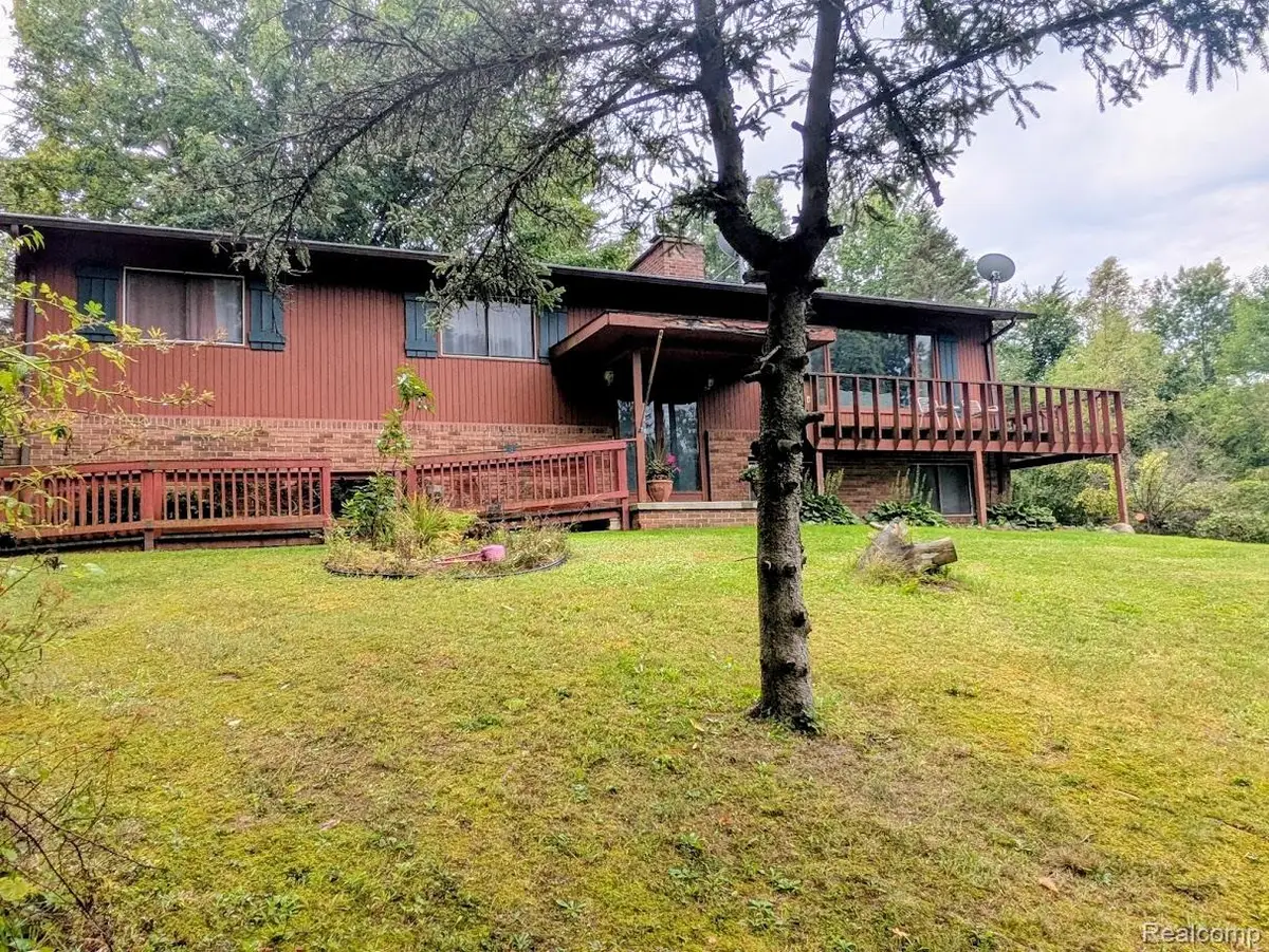 4050 Hunters Creek Road, Metamora, MI 48455 - #1
