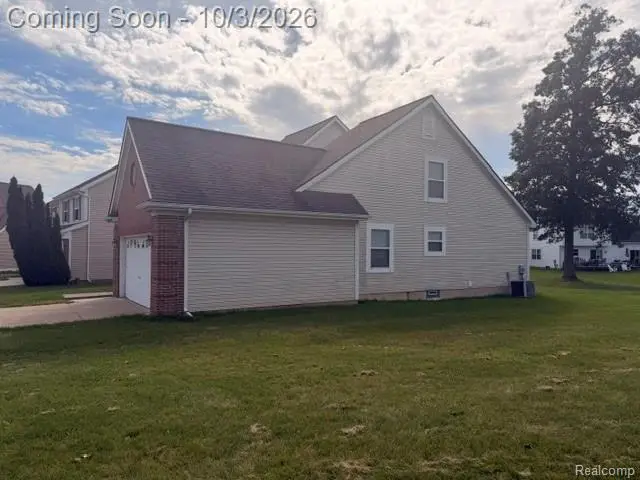 1130 Oak Valley Drive, Pontiac, MI 48341 - #3