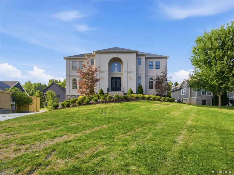 2365 Melton Drive, Howell, MI 48843 - #2