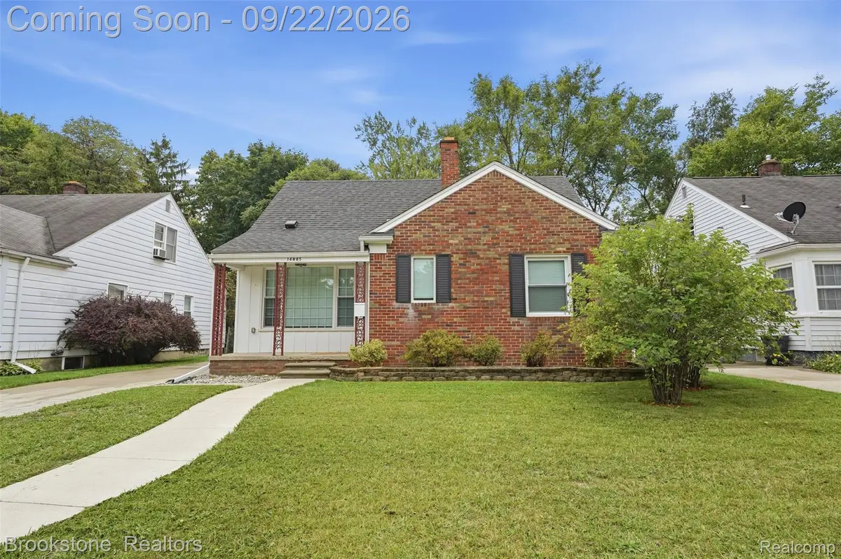 14085 Lincoln Street, Oak Park, MI 48237 - #1
