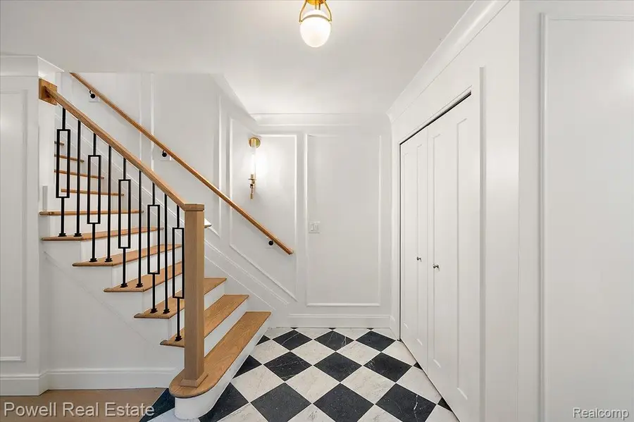 1447 Ravineview Court #C-12, Bloomfield, MI 48304 - #3