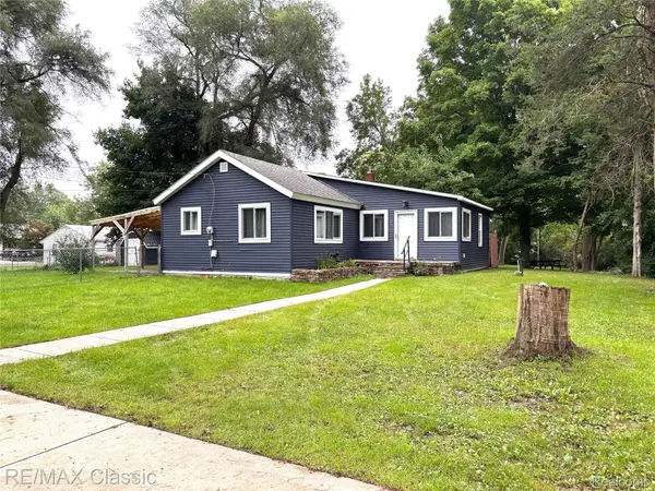 45 Delaware Road, WhitmoreLake, MI 48189