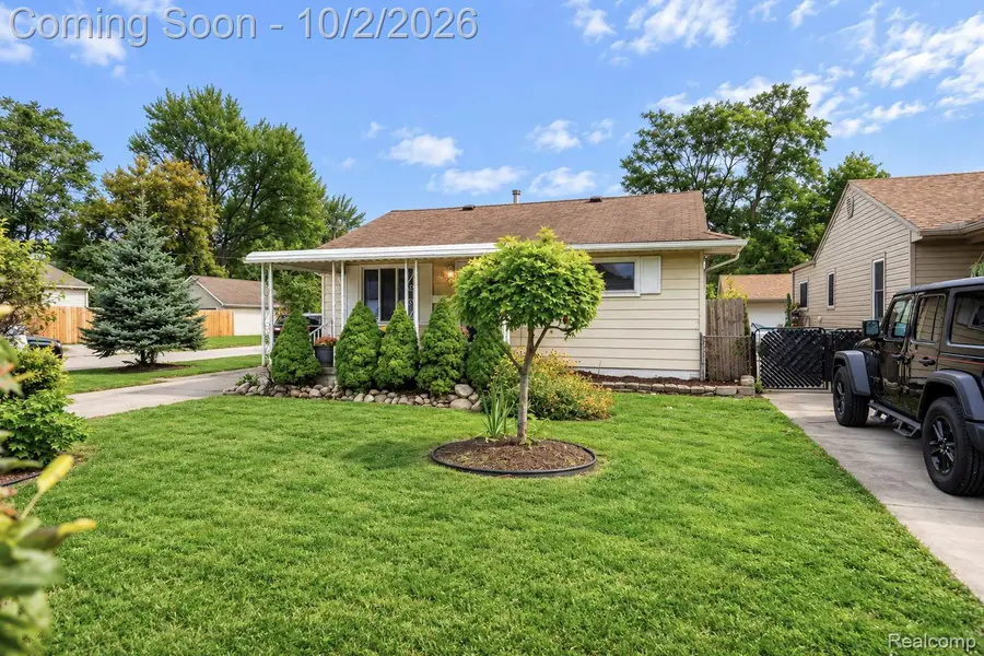 6021 Mayfair Street, Taylor, MI 48180 - #2
