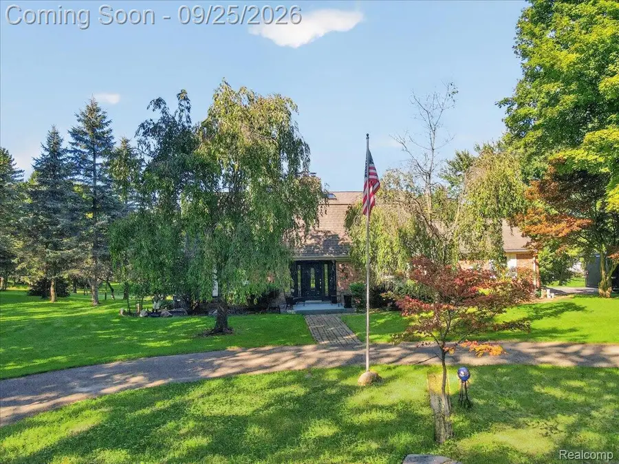 7850 Rattalee Lake Road, Clarkston, MI 48348 - #3