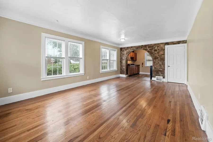 4216 Lafayette Boulevard, Lincoln Park, MI 48146 - #3