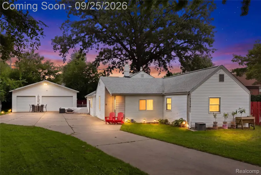 36530 Union Lake Road, Harrison Township, MI 48045 - #2