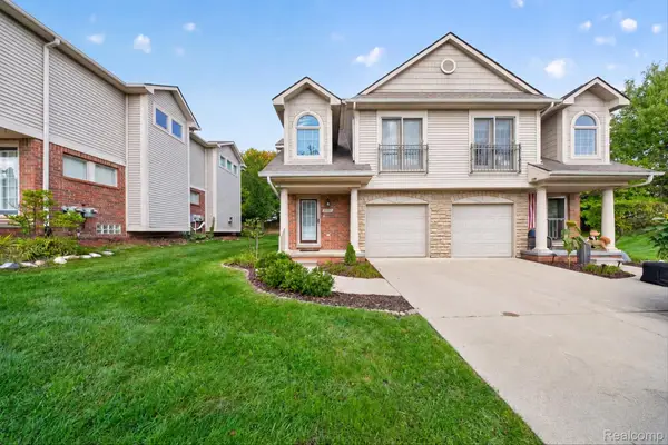 50420 Beechwood Court #39, Plymouth, MI 48170