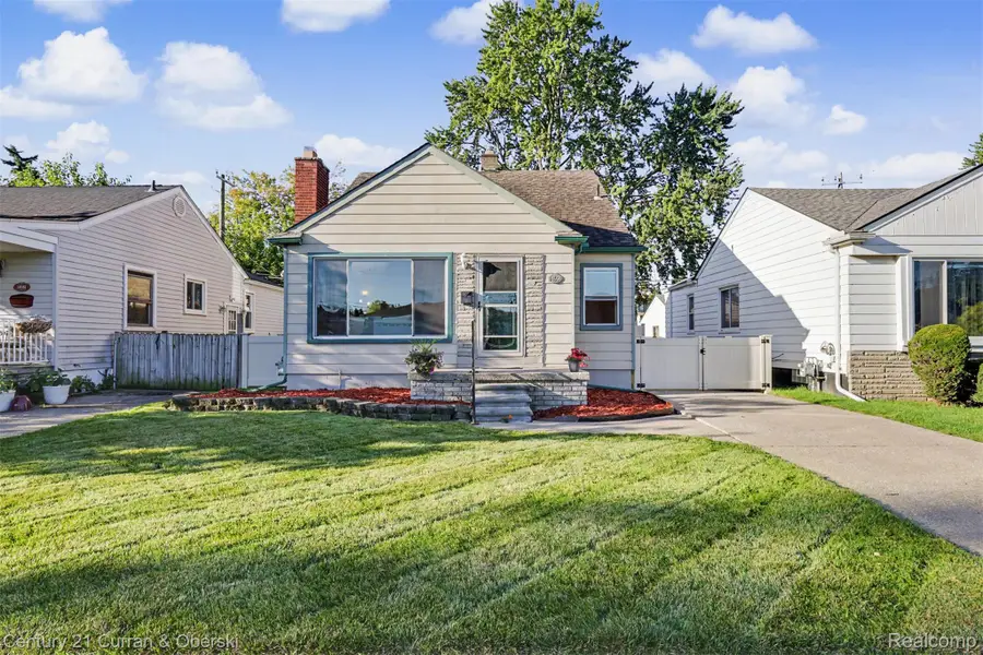 14991 College Avenue, Allen Park, MI 48101 - #2