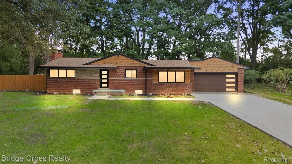 25240 Muerland Road, Southfield, MI 48033 - #1