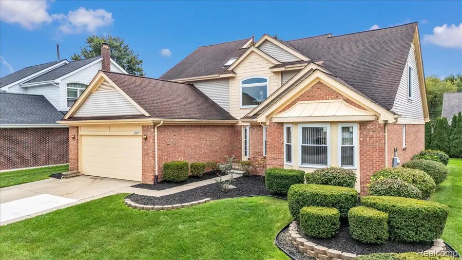 22291 Churchview Drive, Woodhaven, MI 48183 - #2
