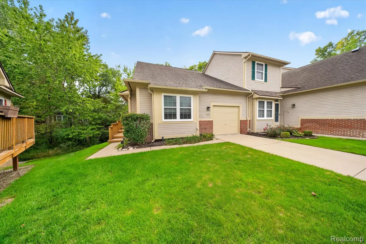 30900 Jasper Ridge, Novi, MI 48377 - #1