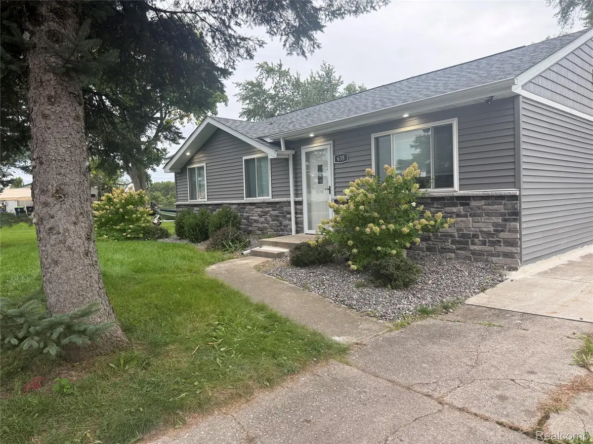 635 S 31st Street, Saginaw, MI 48601 - #1