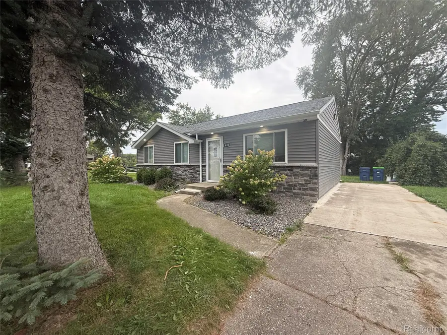 635 S 31st Street, Saginaw, MI 48601 - #3