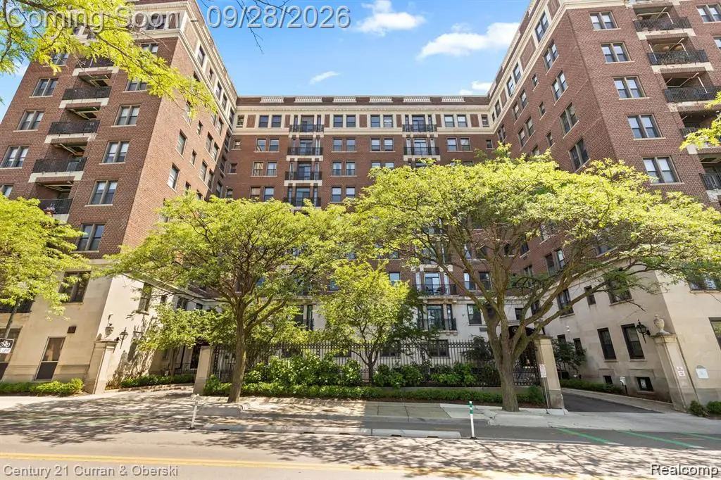 2900 E Jefferson Avenue #D501, Detroit, MI 48207 - #1