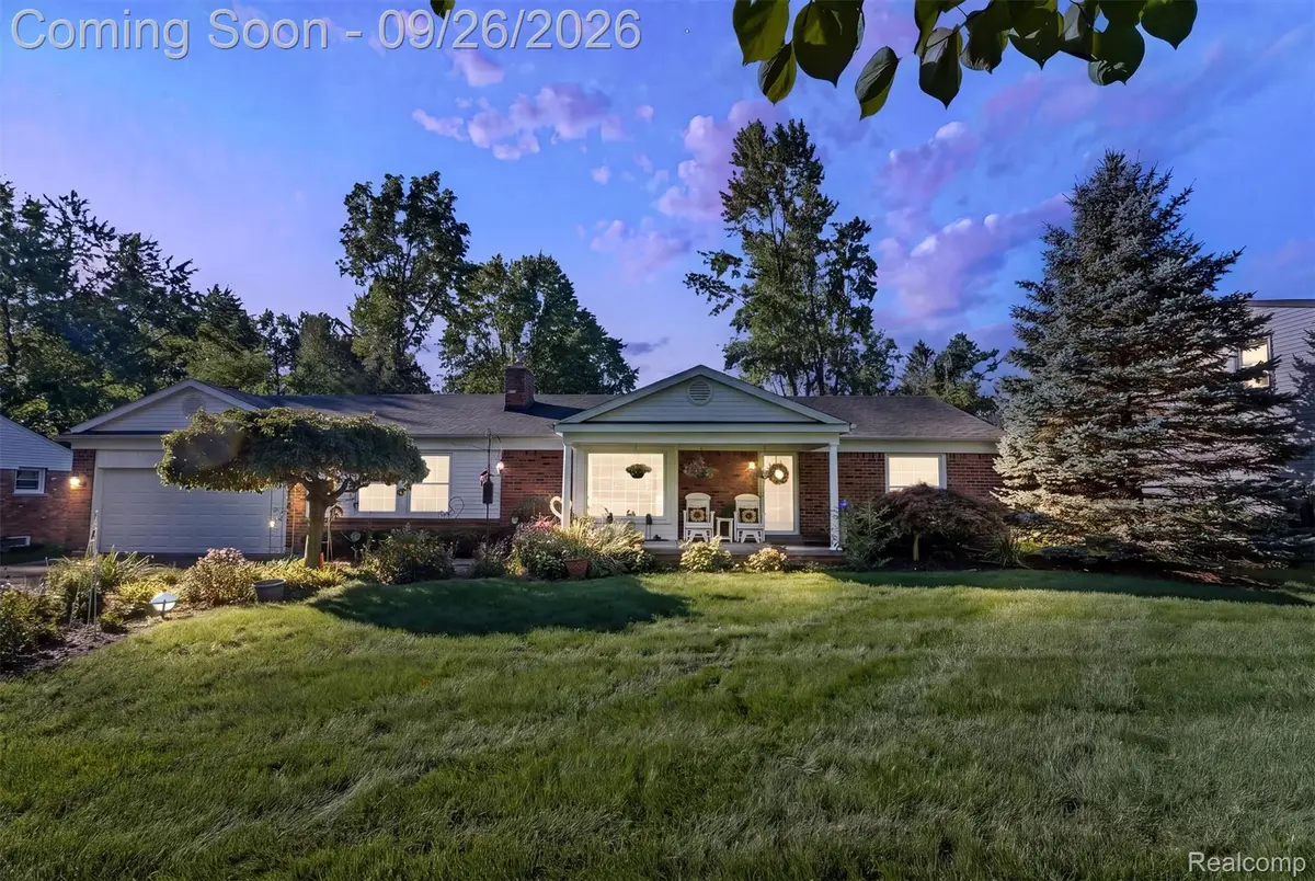 411 Maplehill Road, Rochester Hills, MI 48306 - #1