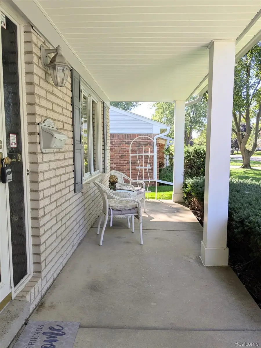 45860 Keding Street, Utica, MI 48317 - #3