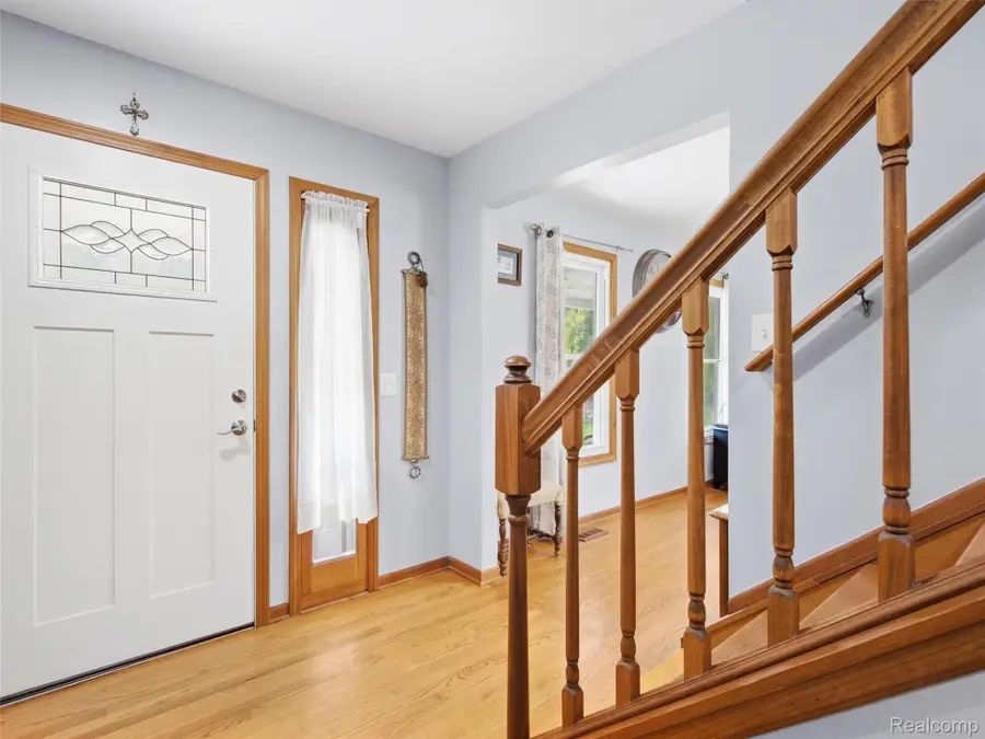 6501 Manchester Drive, White Lake, MI 48383 - #3