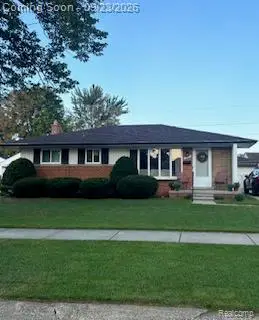 32901 Grinsell Drive, Warren, MI 48092
