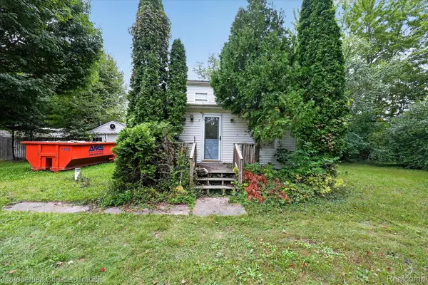 8320 Mckean Road, Willis, MI 48191