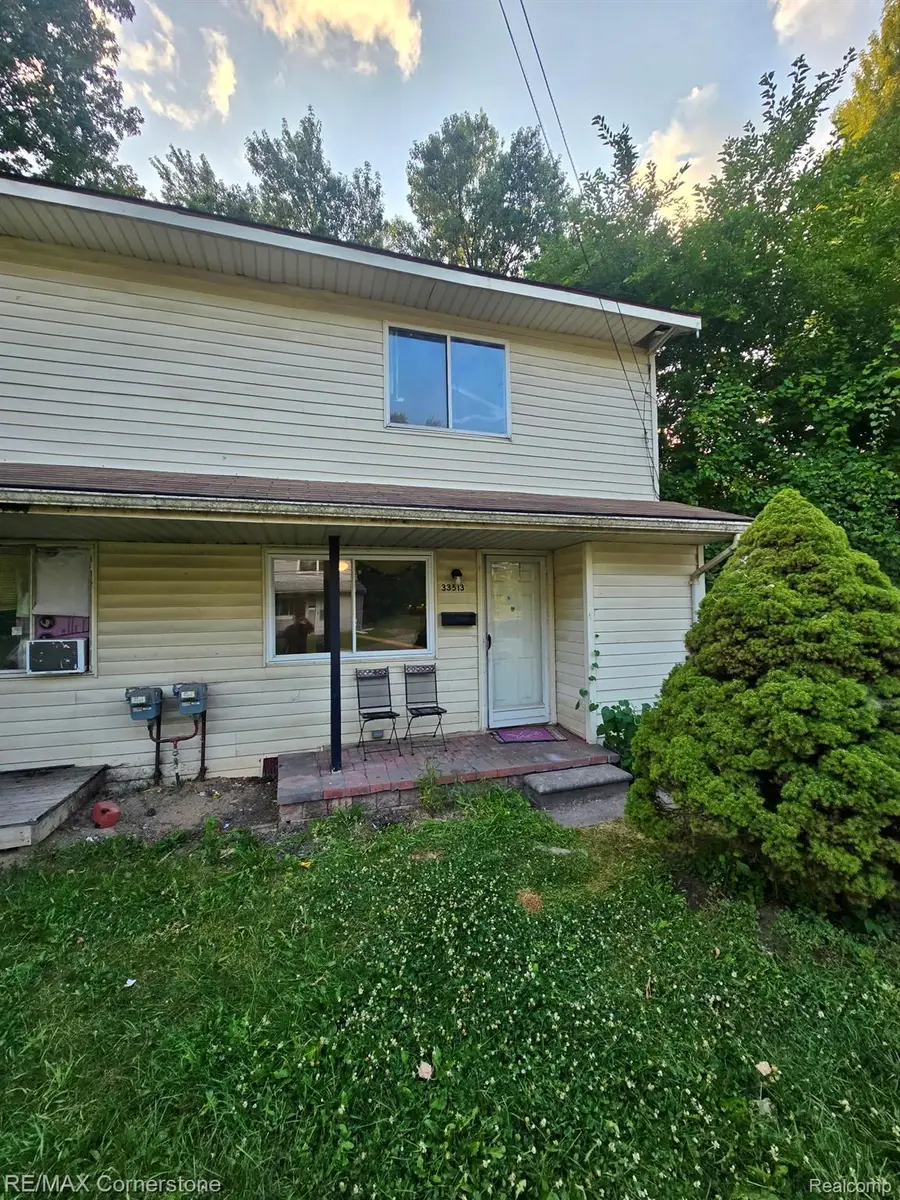 33511 Berville Court, Westland, MI 48186 - #2