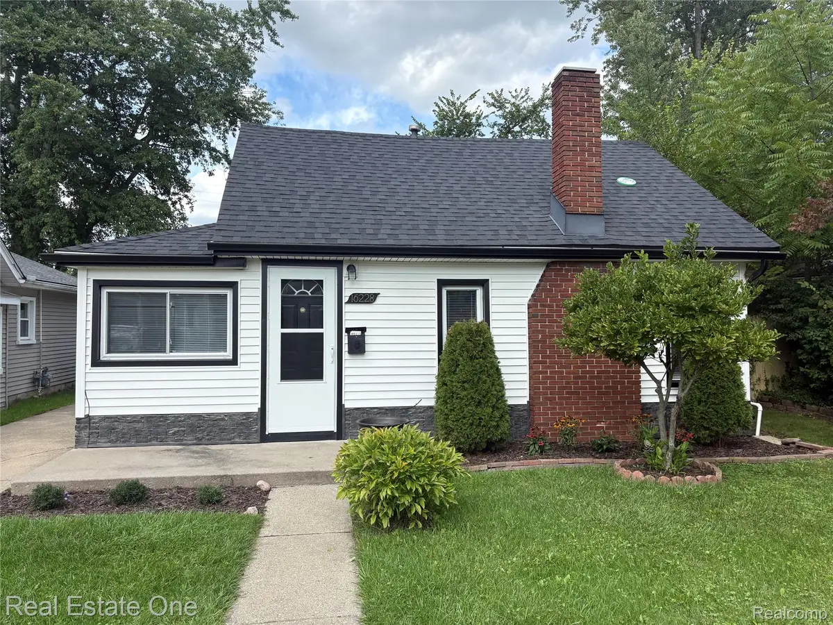 16228 Kirkshire Avenue, Beverly Hills, MI 48025 - #1