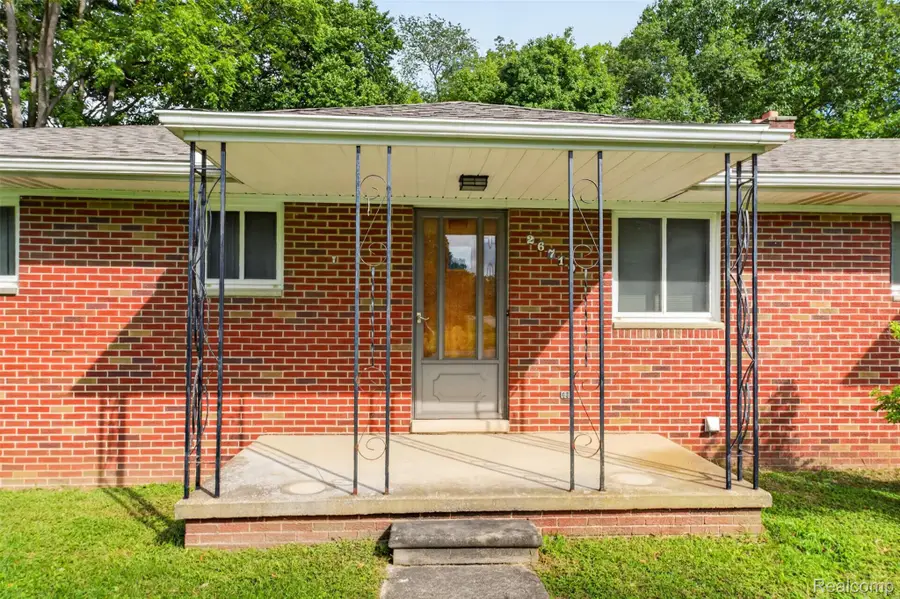 26710 La Muera Street, Farmington Hills, MI 48334 - #3