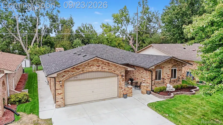 17567 Merryweather Street, Clinton, MI 48038 - #3