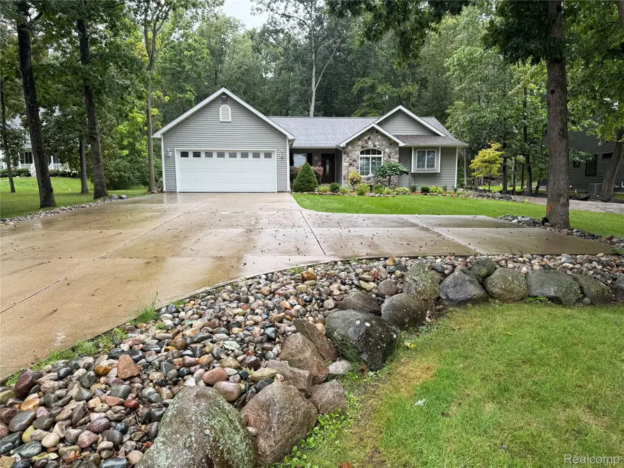 16290 Whitehead Drive, Linden, MI 48451 - #2