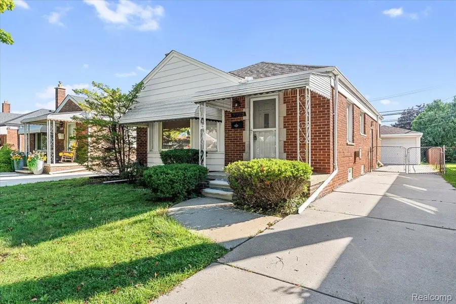 9929 Carter Avenue, Allen Park, MI 48101 - #2