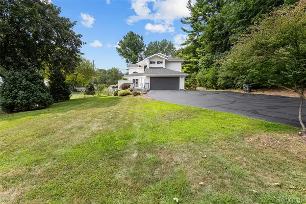 6552 Orion Road, RochesterHills, MI 48306