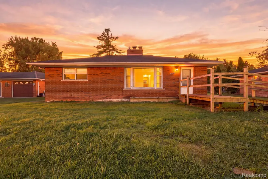 20290 Meridian Road, Grosse Ile, MI 48138 - #2