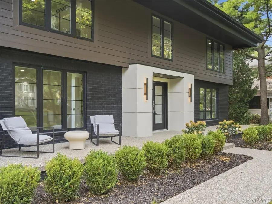 766 Woodchester Drive, Bloomfield, MI 48304 - #2