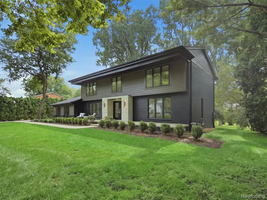 766 Woodchester Drive, Bloomfield, MI 48304 - #3