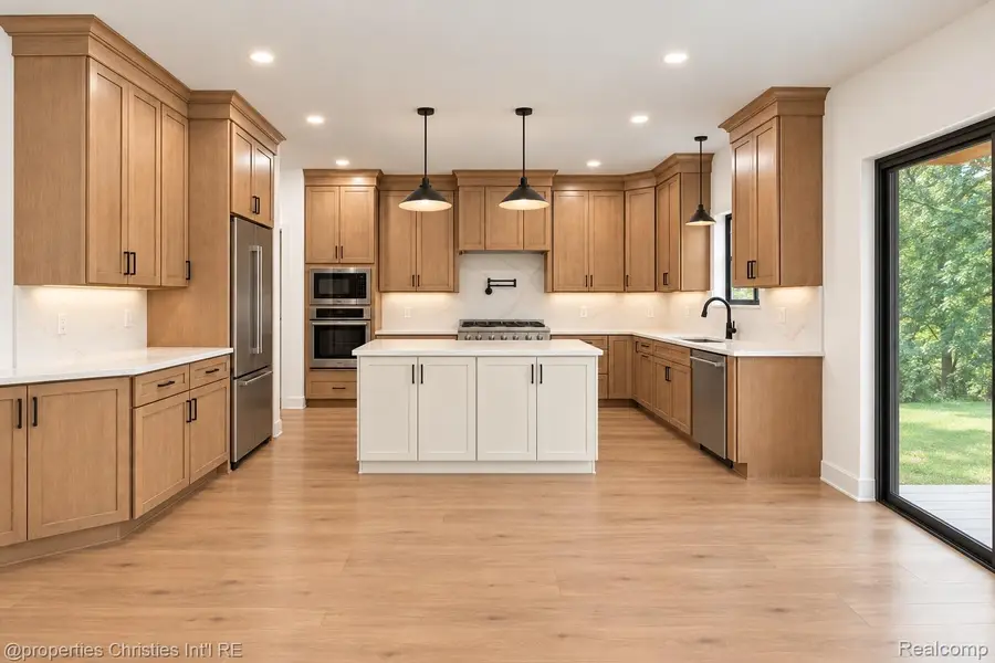 29870 Martell Court, Novi, MI 48377 - #3