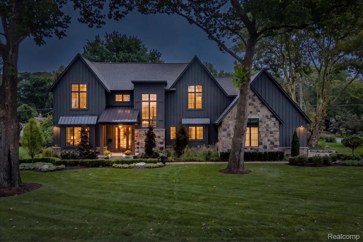 3570 Berkshire Drive, Bloomfield, MI 48301 - #1
