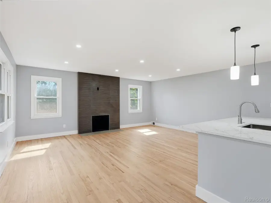 1493 Merry Road, Waterford, MI 48328 - #2