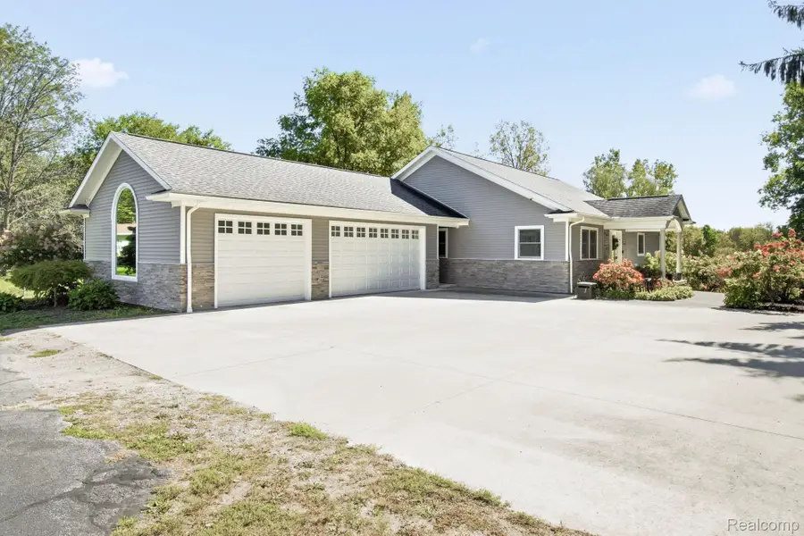 3751 N River Road, Fort Gratiot, MI 48059 - #2