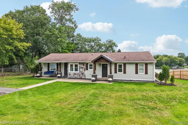 4890 Clinton Drive, Clarkston, MI 48346